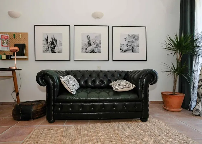 Des Antiquaires