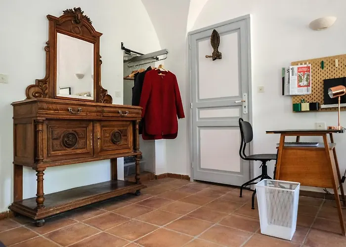 Des Antiquaires Apartman
